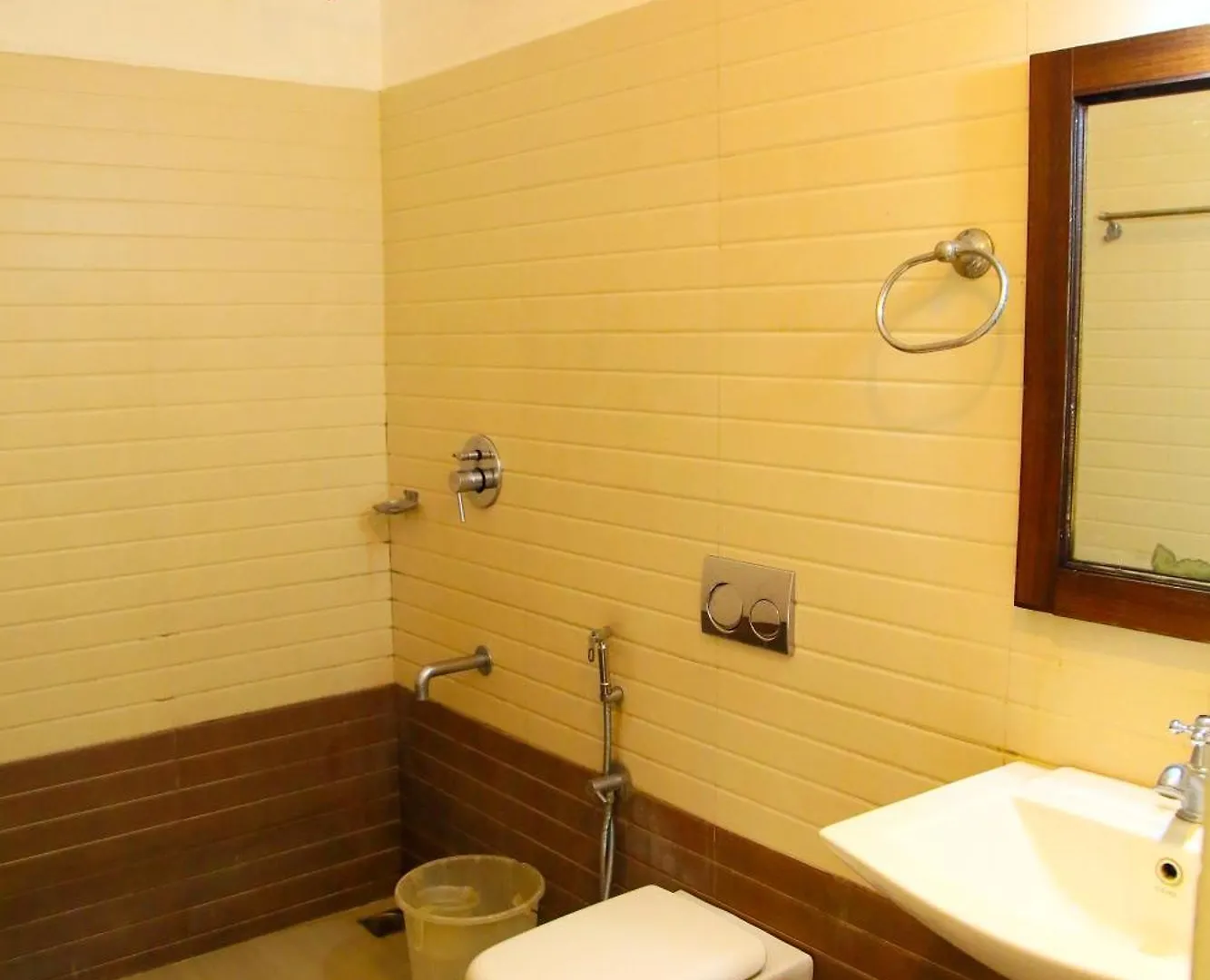 Highrange Plaza Bed & Breakfast Thekkady