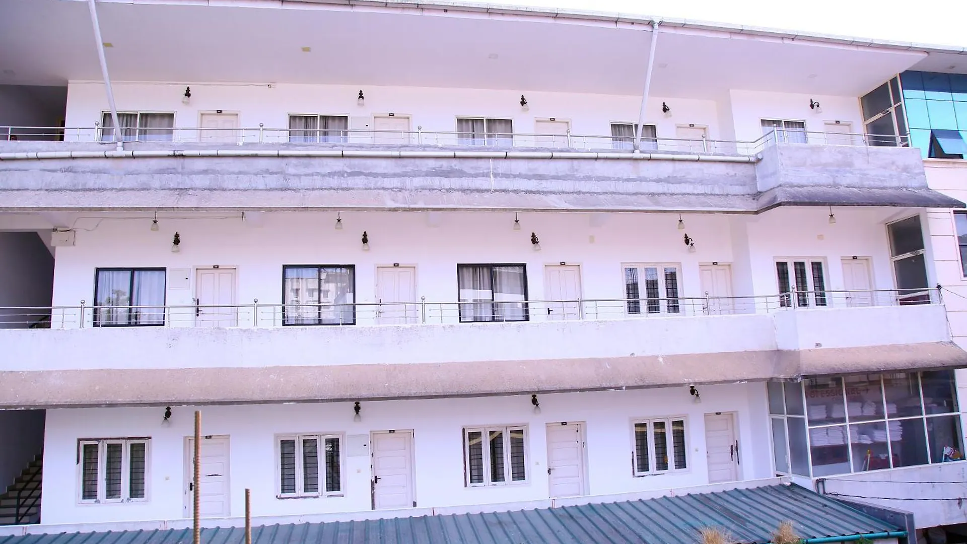 **  Highrange Plaza Bed & Breakfast Thekkady India