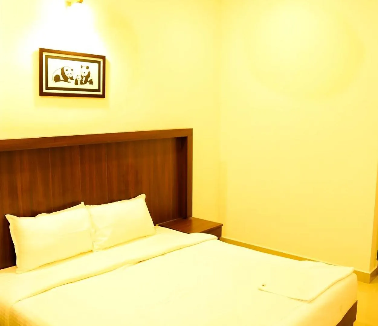 **  Highrange Plaza Bed & Breakfast Thekkady India