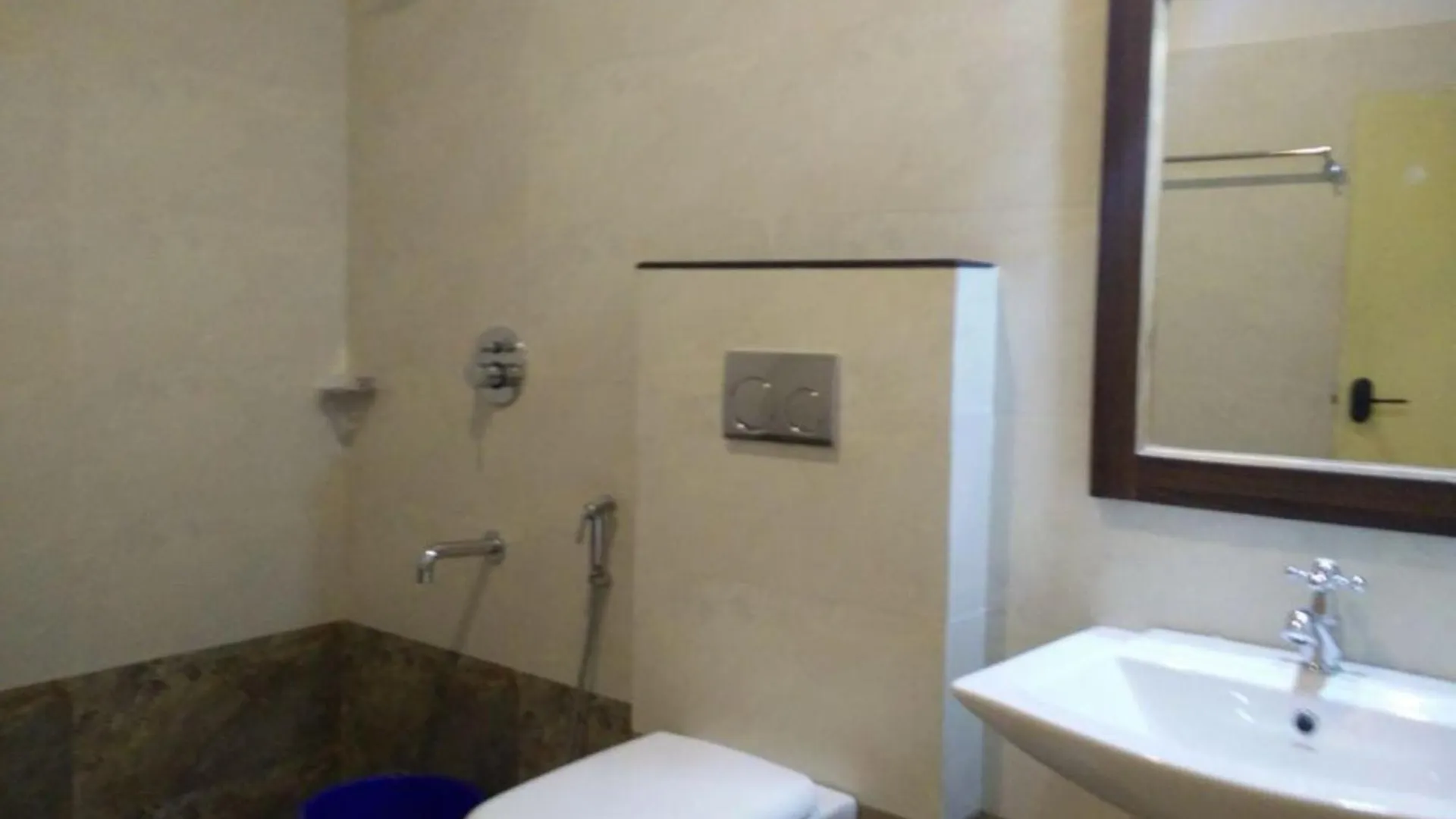 Highrange Plaza Bed & Breakfast Thekkady