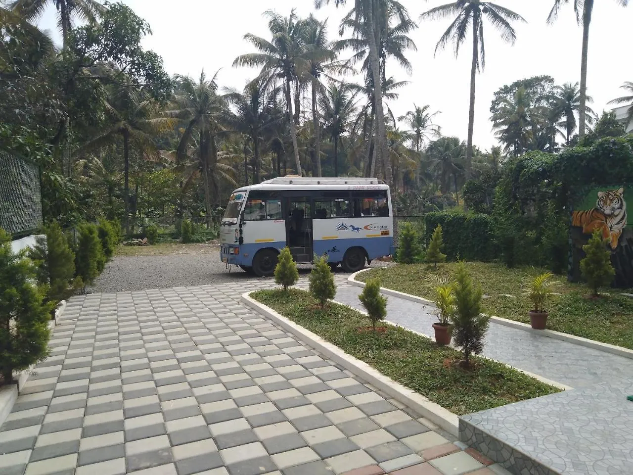 **  Highrange Plaza Bed & Breakfast Thekkady India