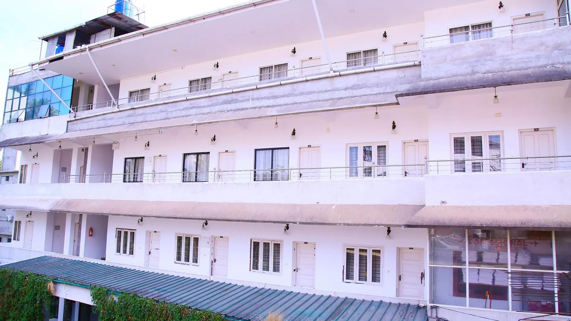 Highrange Plaza Bed and Breakfast Thekkady
