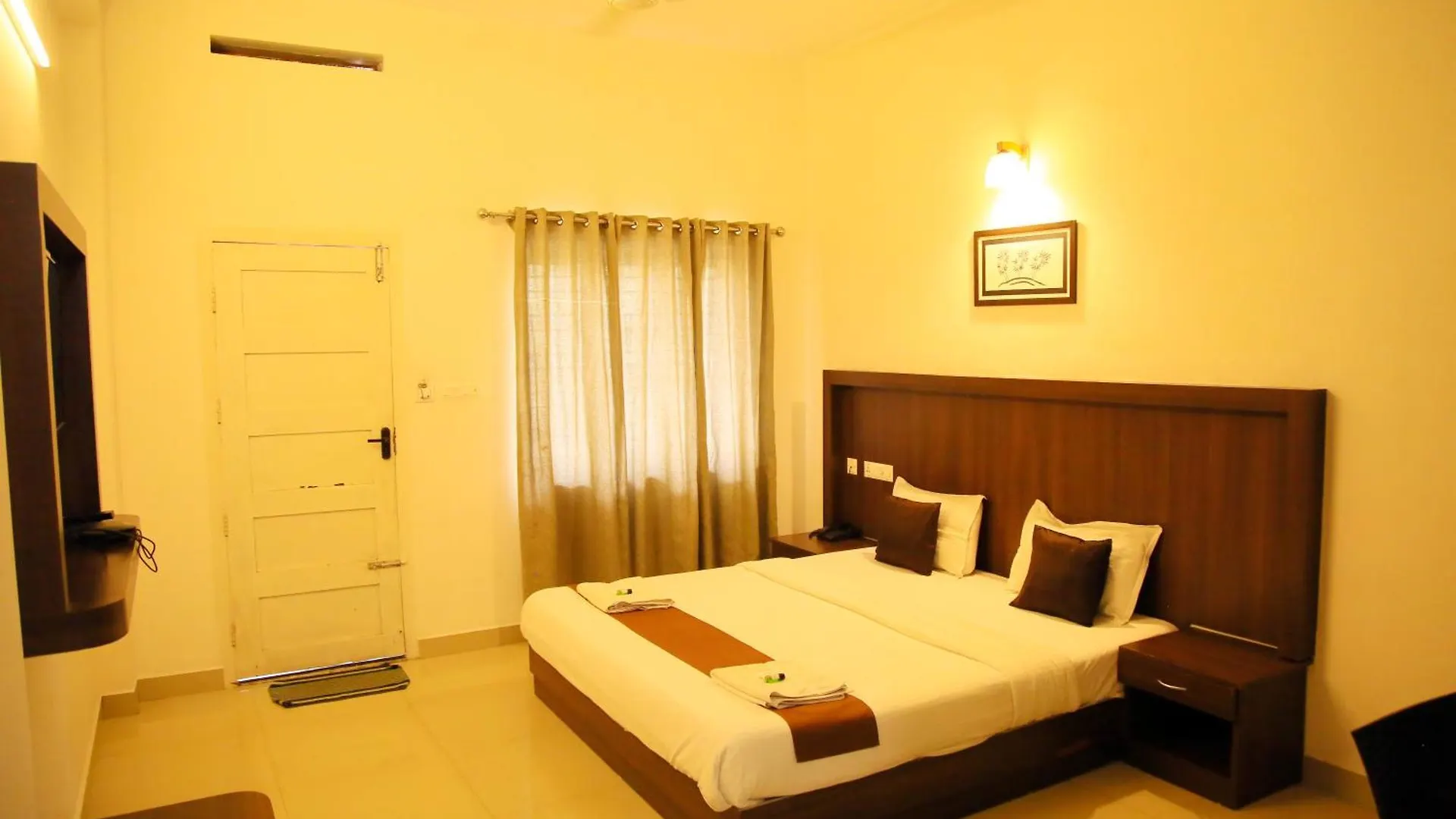 Highrange Plaza Bed and Breakfast Thekkady